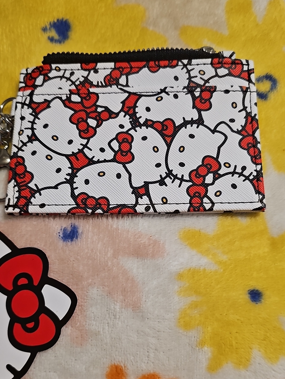 Hello Kitty White Cardholder with Red Bow Pattern -